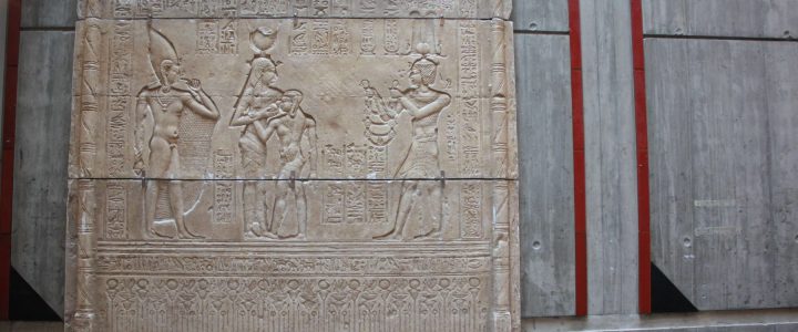 Les bas-reliefs du «mammisi» de Dendera
