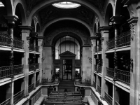 Palais de Rumine, salle de lecture de la bibliothèque en 1923. (© UNIL Archives)