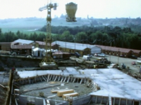 Construction de l\'Amphipôle entre 1969 et 1970. (Pierre Feschotte © Guido Cocchi, 1970)
