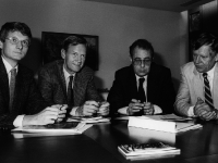 Les membres du Rectorat entre 1987 et 1991. De gauche à droite: Jean-Pierre Danthine, Pierre Ducrey, Bernard Hauck et Fédor Bachmann  (© Archives UNIL)