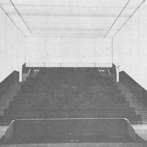 Photographe anonyme, la grande salle d’Hellerau, 1912, in APPIA, Adolphe, L. BABLET-HAHN, Marie (éd. élaborée et commentée), OEUVRES COMPLÈTES III, Lausanne : L’ÀGE D’HOMME, 1988, p. 123.