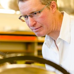 Torsten Vennemann, professeur de minéralogie, Faculté des géosciences et de l'environnement