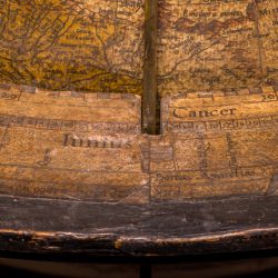 Horizon ring of the terrestrial globe before restoration, Fabrice Ducrest © UNIL