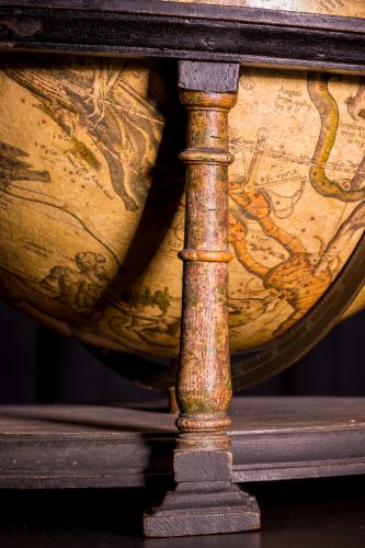Baluster of the celestial globe, Fabrice Ducrest © UNIL