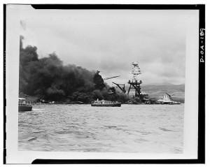 L’USS Arizona, le 7 décembre 1941. © Library of Congress, Prints & Photographs Division, FSA/OWI Collection, reproduction number, LC-USE62- D-OA-000189